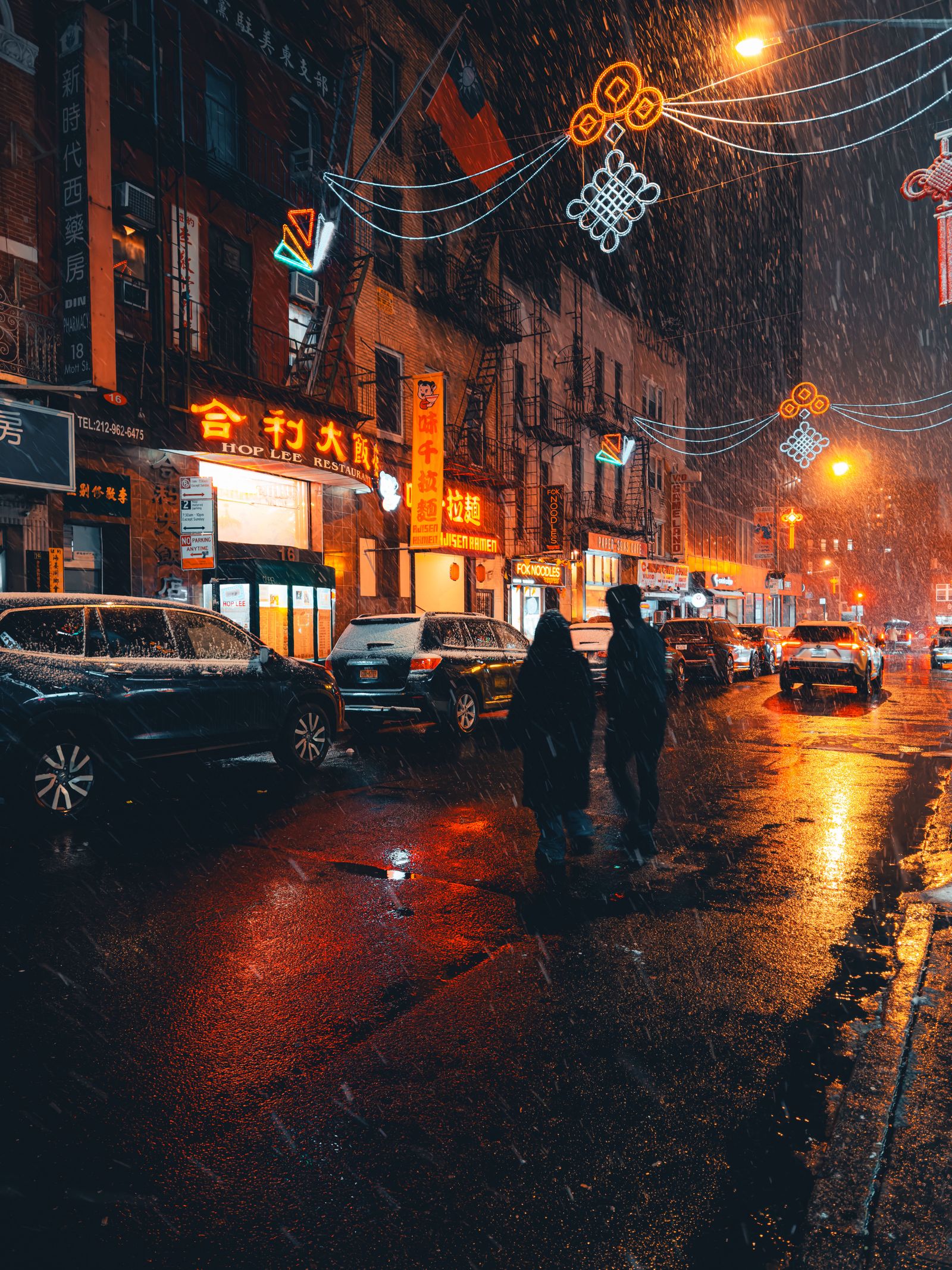 夜间影视氛围图